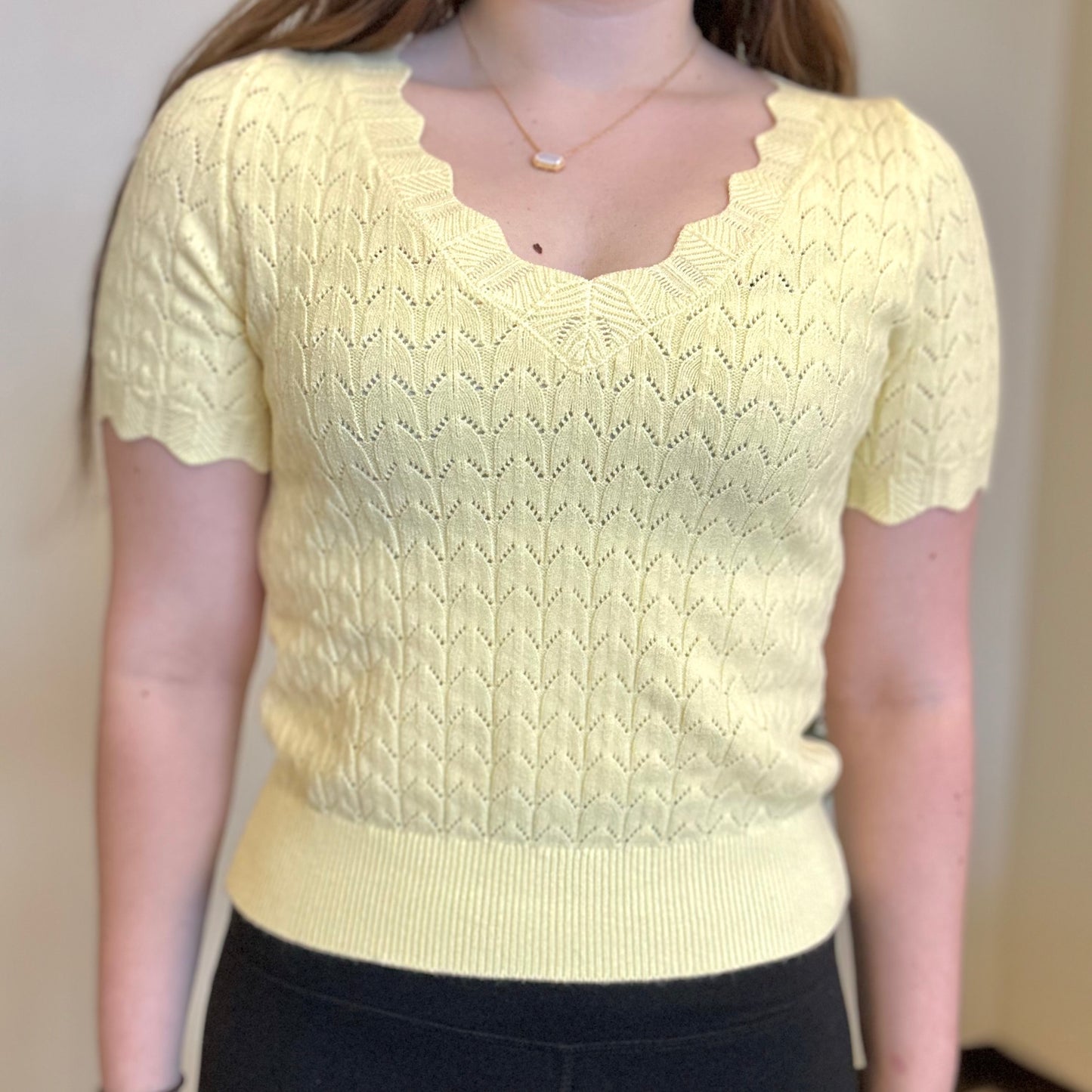 Fine Edge Scallop V-Neck Top