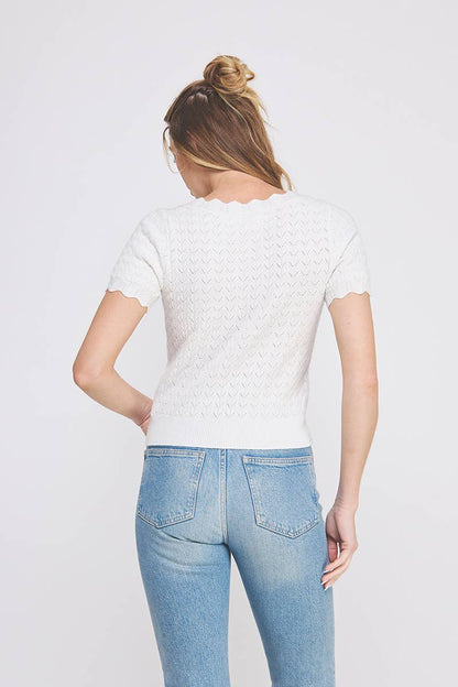 Fine Edge Scallop V-Neck Top