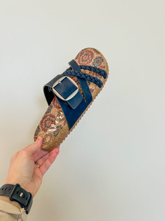 Nora Sandals-BLACK