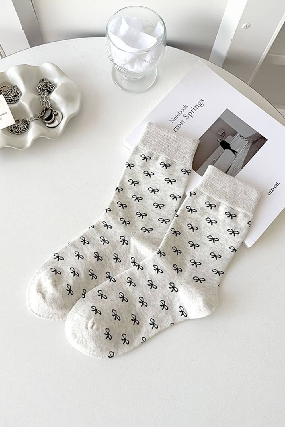 Bow Knots Edge Crew Socks