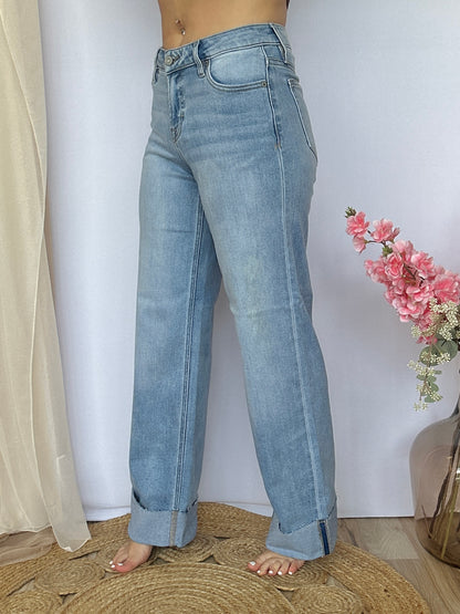 Mid Rise LOGAN Dad Jeans