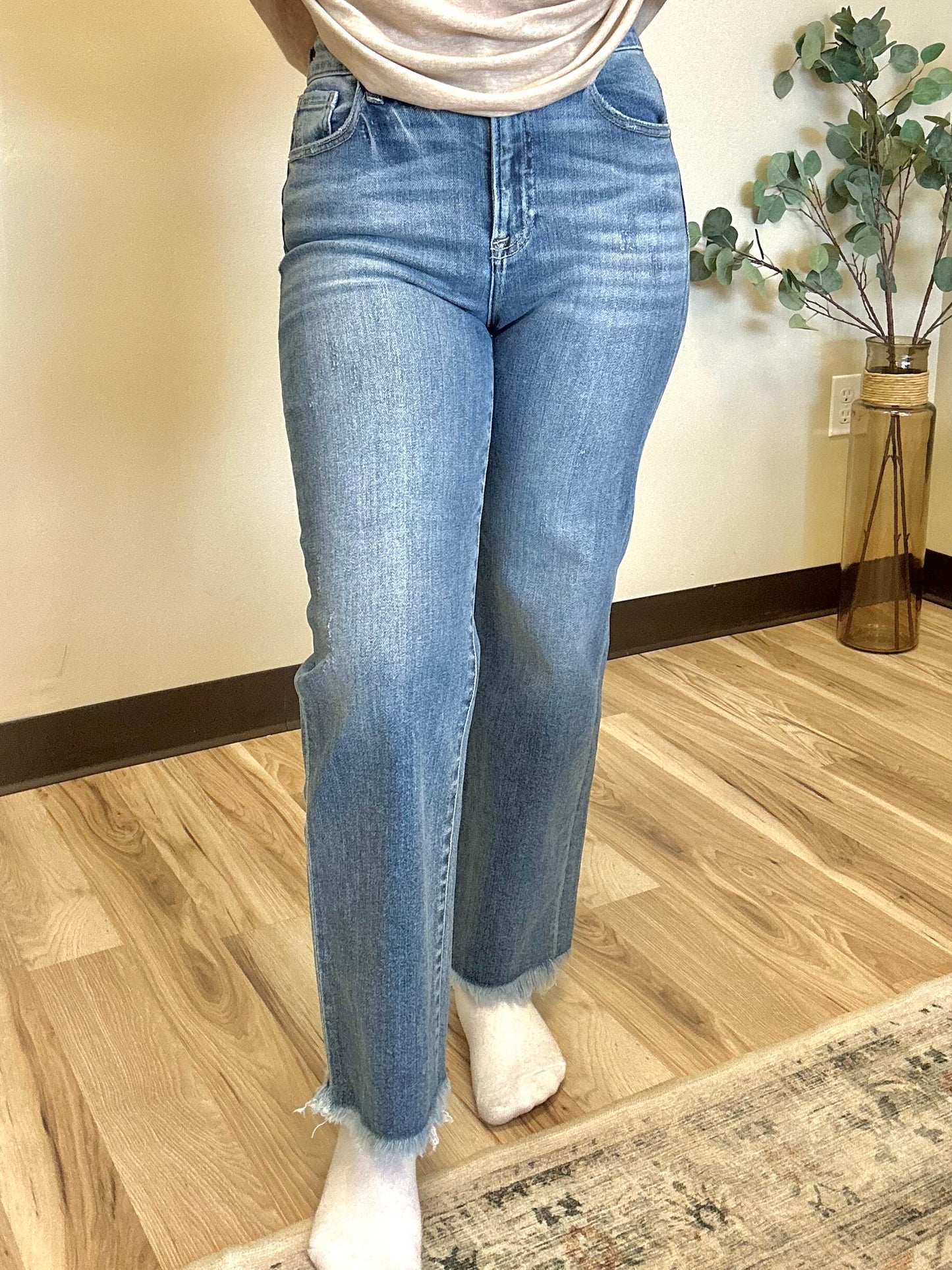 Ella High Rise Crop Straight-Frayed