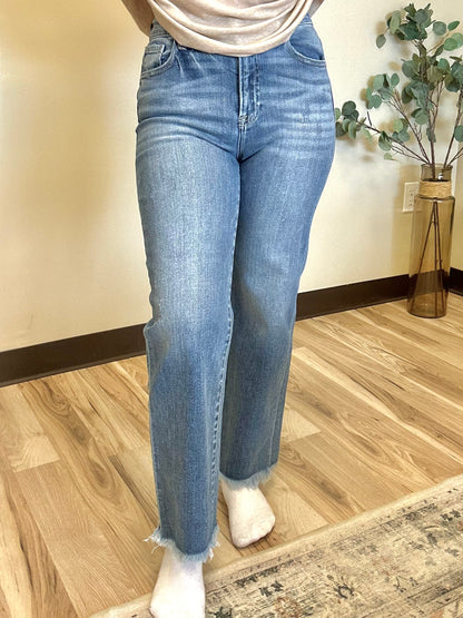 Ella High Rise Crop Straight-Frayed