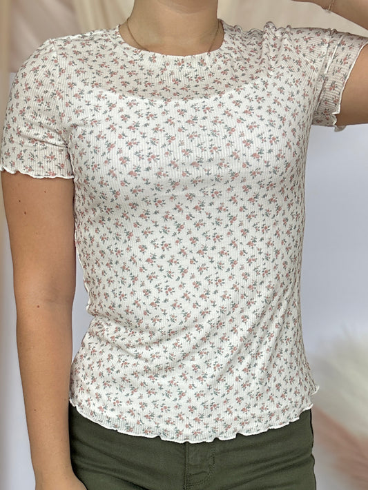 LETTUCE EDGE TEE IN COTTAGE CLAY