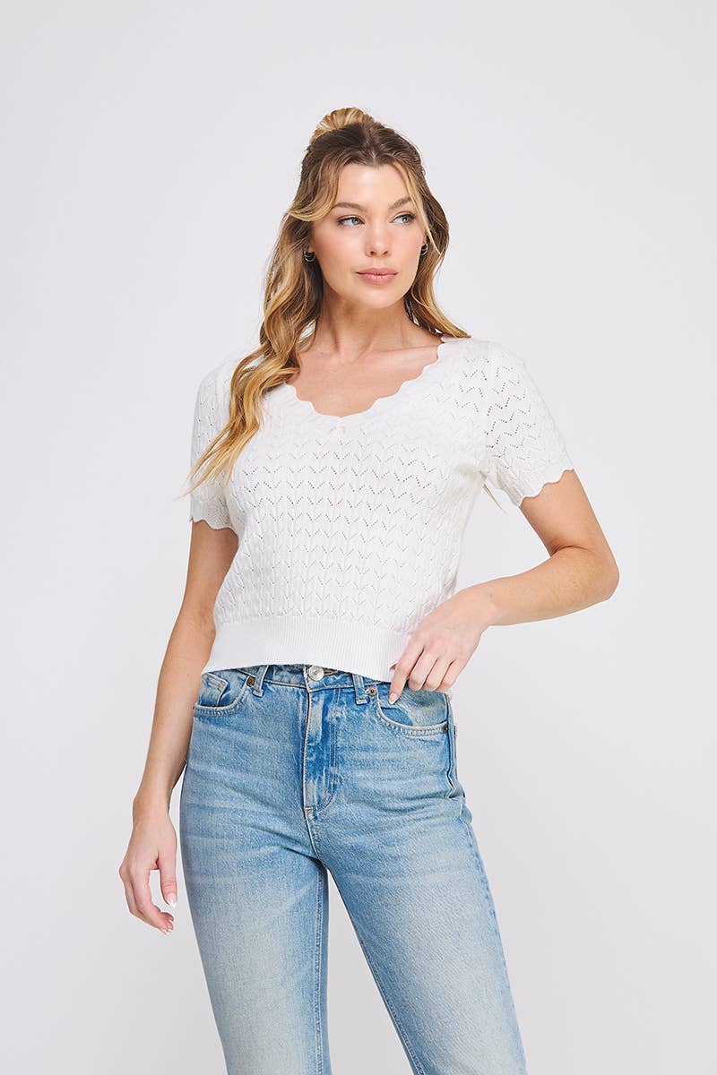 Fine Edge Scallop V-Neck Top