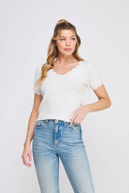 Fine Edge Scallop V-Neck Top