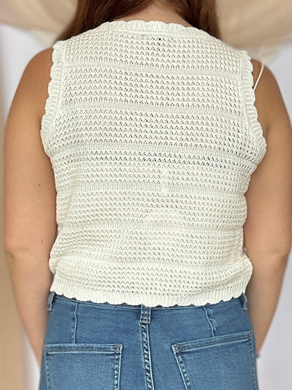 Ashton Scoop Neck