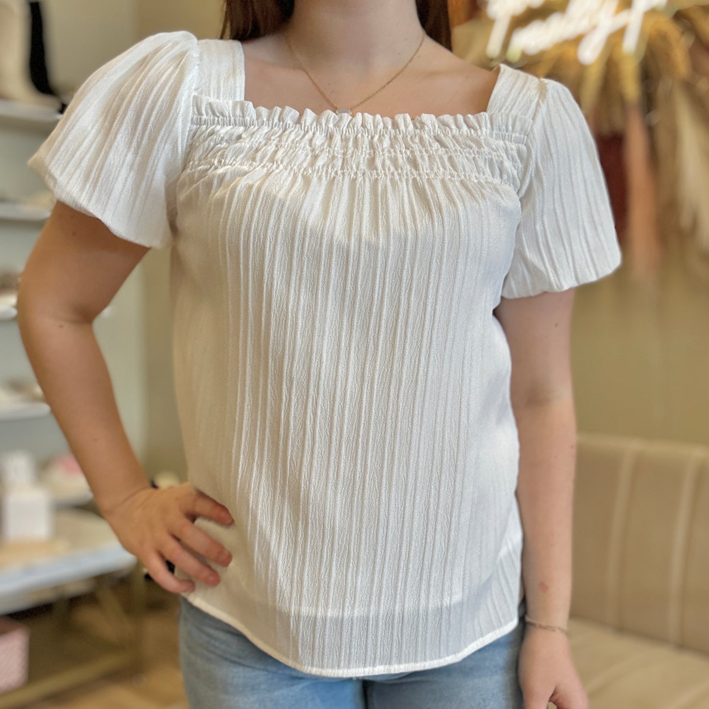 WOVEN CRINKLE TOP IN OFF WHITE