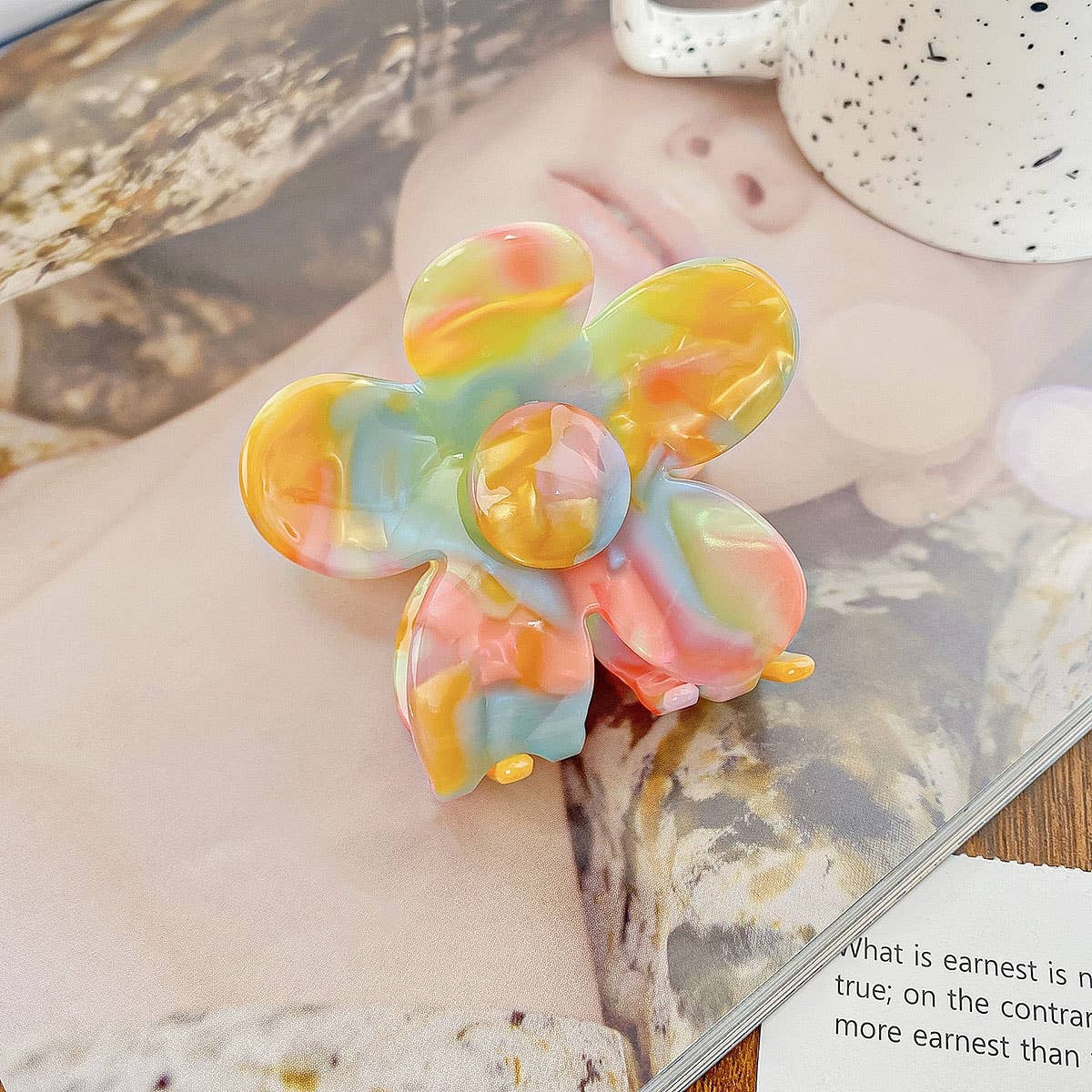 FLOWERS TORTOISE SHELL HAIR CLAW CLIPS