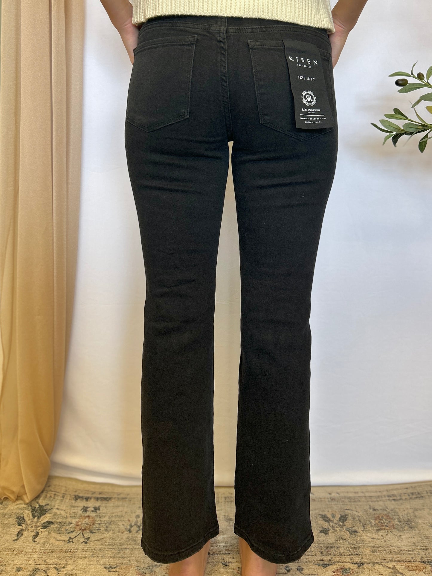 Roxie Blackout Ankle Jean