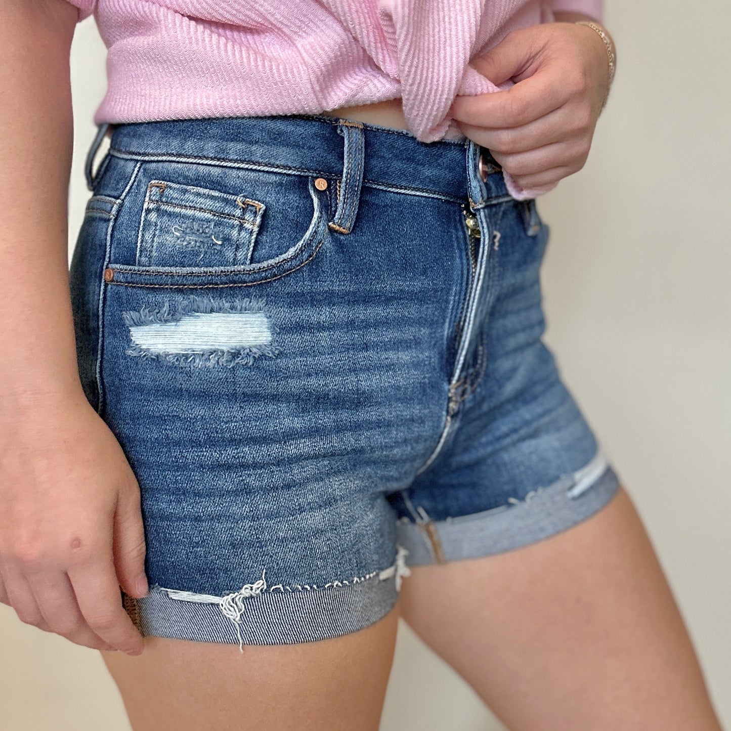 The Brooke Risen Shorts – Dark Wash