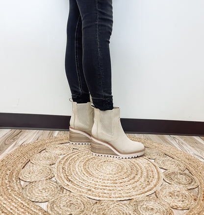 CORIN BOOT