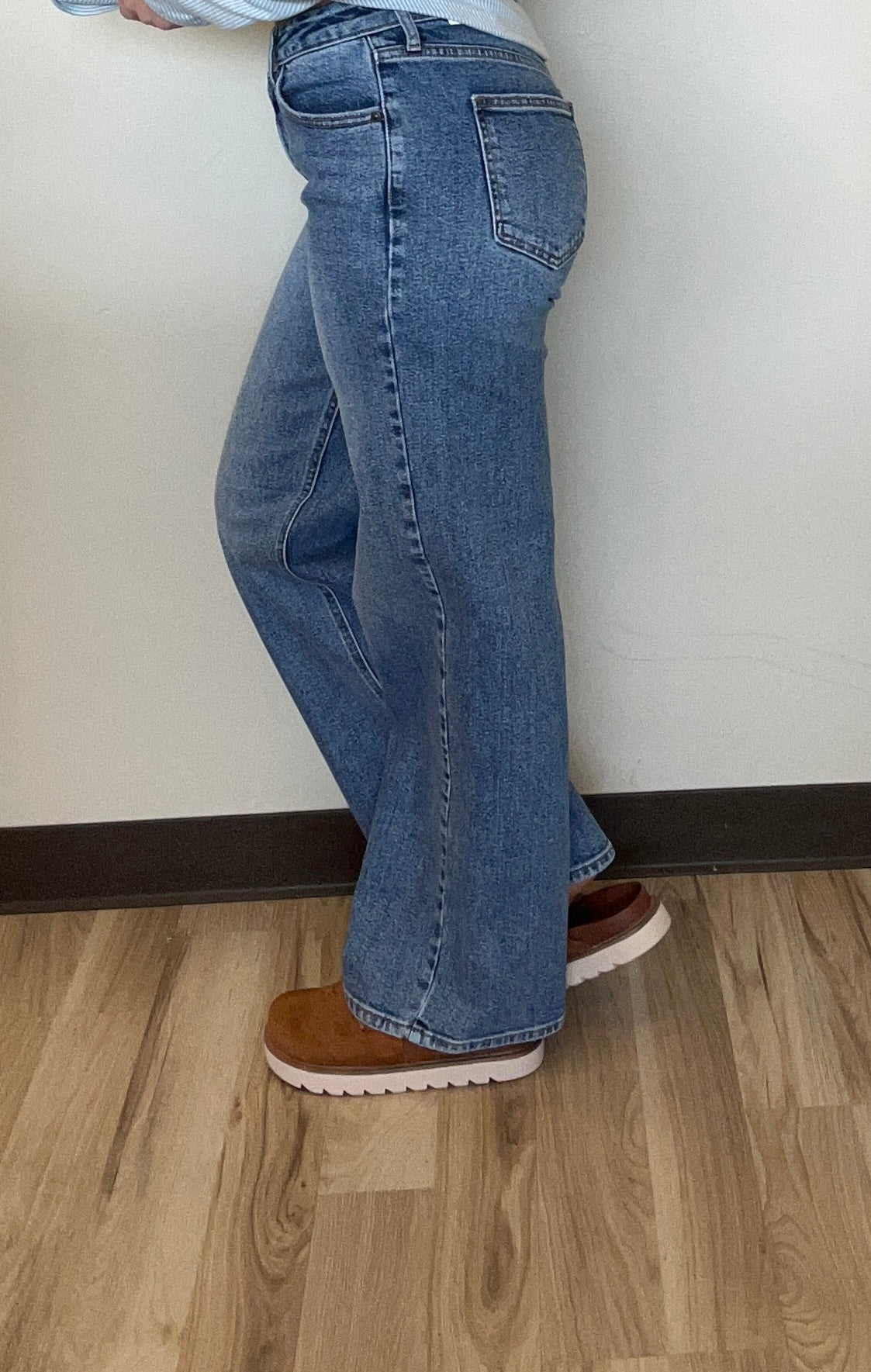 Amelia High Rise Straight