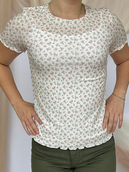 LETTUCE EDGE TEE IN COTTAGE CLAY