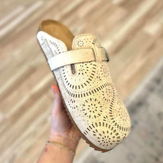 Quinn Clogs